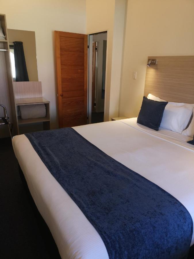 Captains Quarters Motor Inn ケンブリッジ エクステリア 写真