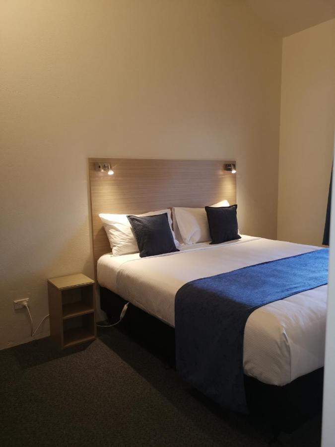 Captains Quarters Motor Inn ケンブリッジ エクステリア 写真