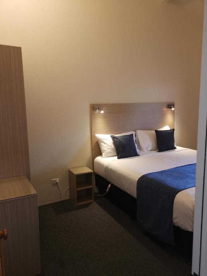 Captains Quarters Motor Inn ケンブリッジ エクステリア 写真